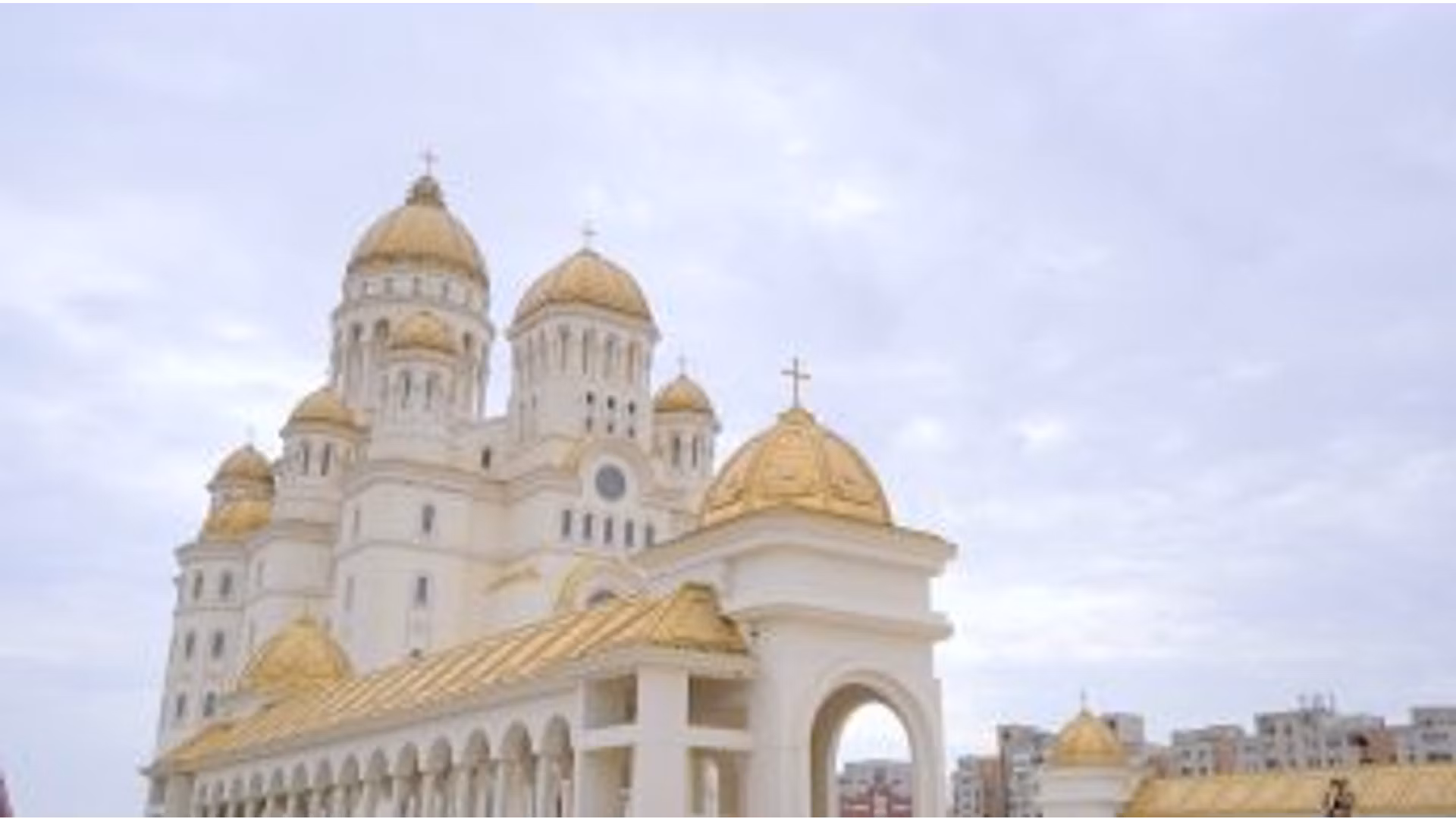 catedrala-nationala-septembrie-195