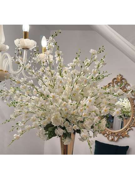 Aranjament floral cu flori albe WHITE299 – 30 cm diametru