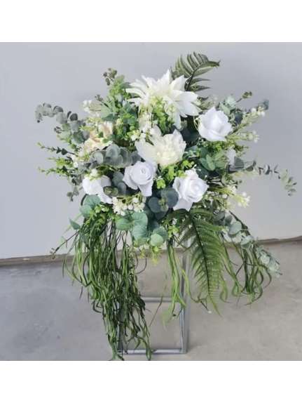 Aranjament floral diametru 40 cm Cod 02.