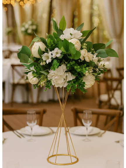 Aranjament Royal Green cu Trandafiri Albi – 50 cm Diametru
