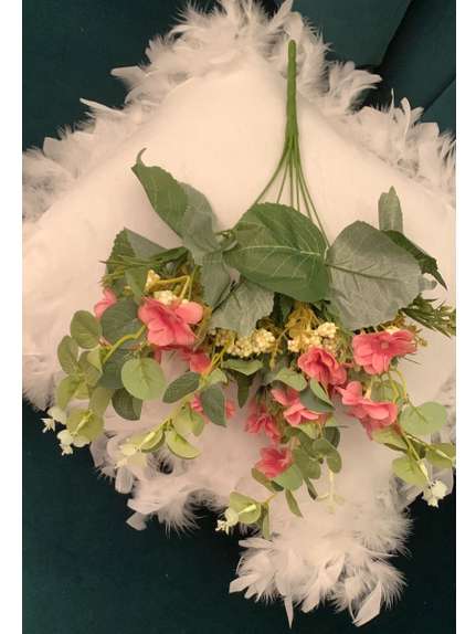 BUCHET FLORI SI EUCALIPT CICLAM A104