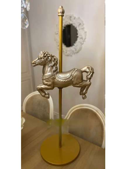 Căluț decorativ din rășină - Auriu